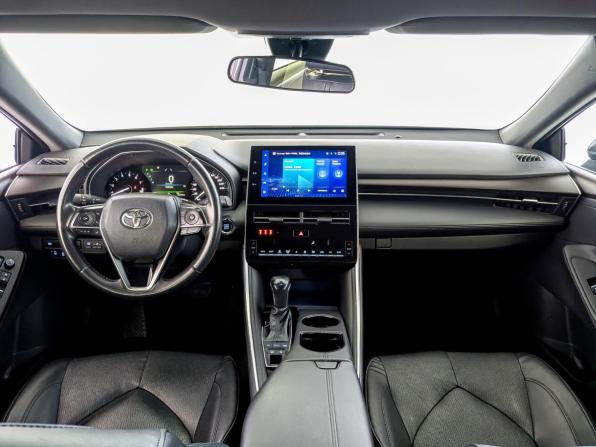 Toyota Avalon V с пробегом 2022 года, цена 3 500 000 рублей, 61953 км, седан, Автокод Объявления