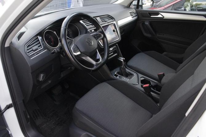 Volkswagen Tiguan II Рестайлинг с пробегом 2021 года, цена 2 895 000 рублей, 64706 км, внедорожник, Автокод Объявления