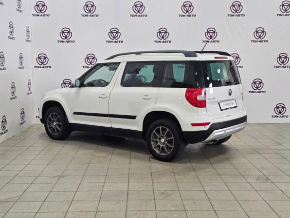 Skoda Yeti I Рестайлинг с пробегом 2016 года, цена 1 044 000 рублей, 112000 км, внедорожник, Автокод Объявления