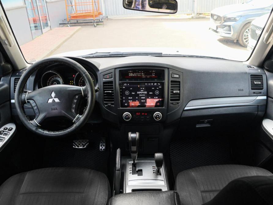 Mitsubishi Pajero IV Рестайлинг 1 Москва  - изображение 10