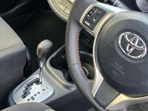 Toyota Vitz III (XP130) Рестайлинг с пробегом 2016 года, цена 935 000 рублей, 146169 км, хэтчбек, Автокод Объявления