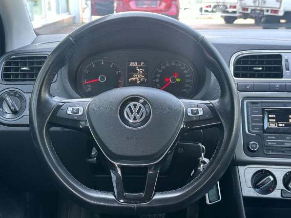Volkswagen Polo V Рестайлинг с пробегом 2020 года, цена 1 349 000 рублей, 94000 км, седан, Автокод Объявления