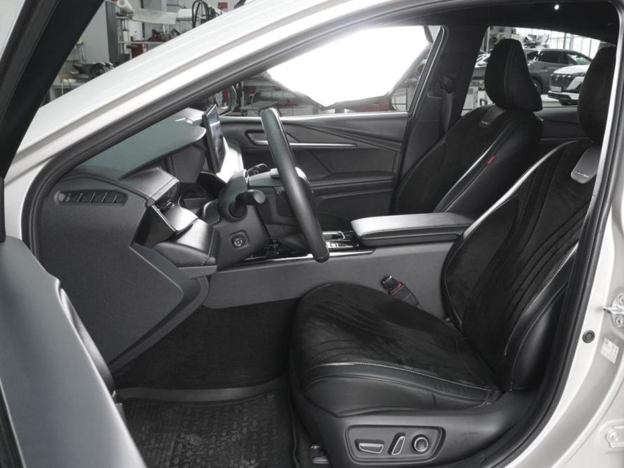 Toyota Camry IX (XV80) Ростов-на-Дону  - изображение 10