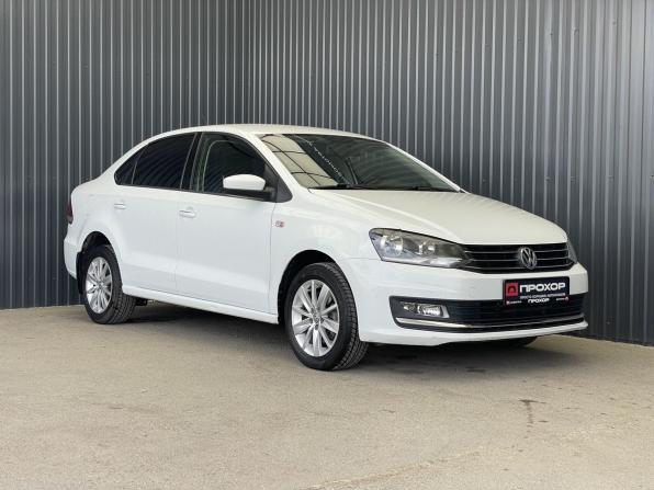 Volkswagen Polo V Рестайлинг с пробегом 2016 года, цена 1 177 000 рублей, 102847 км, седан, Автокод Объявления