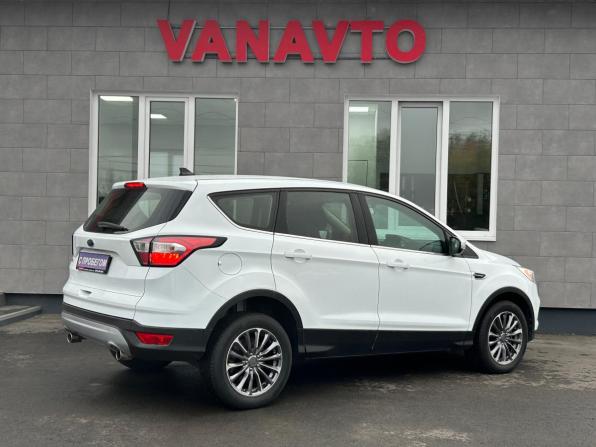 Ford Kuga II Рестайлинг с пробегом 2017 года, цена 1 870 000 рублей, 91266 км, внедорожник, Автокод Объявления