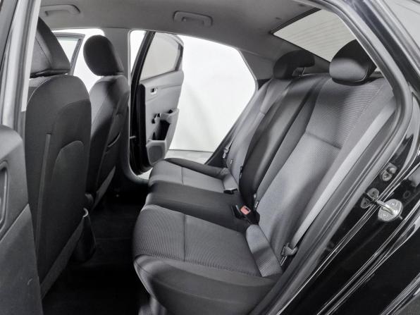 Hyundai Solaris II с пробегом 2017 года, цена 1 259 000 рублей, 157714 км, седан, Автокод Объявления