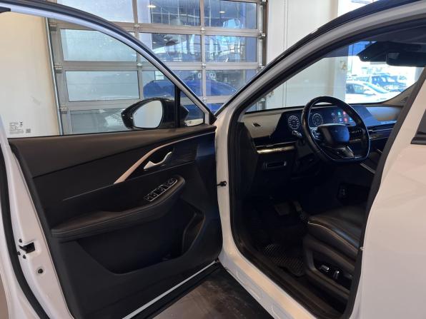 Omoda C5 I с пробегом 2023 года, цена 2 047 000 рублей, 81424 км, внедорожник, Автокод Объявления