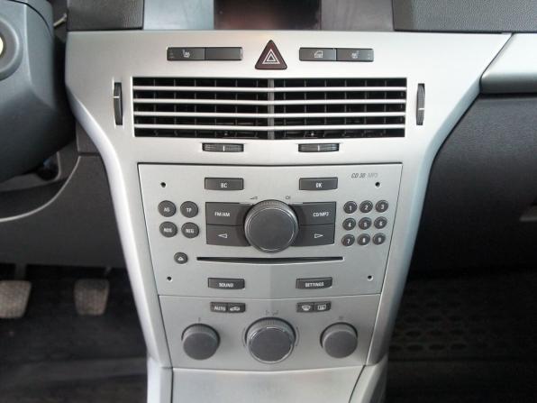 Opel Astra H Рестайлинг с пробегом 2010 года, цена 579 000 рублей, 175000 км, хэтчбек, Автокод Объявления