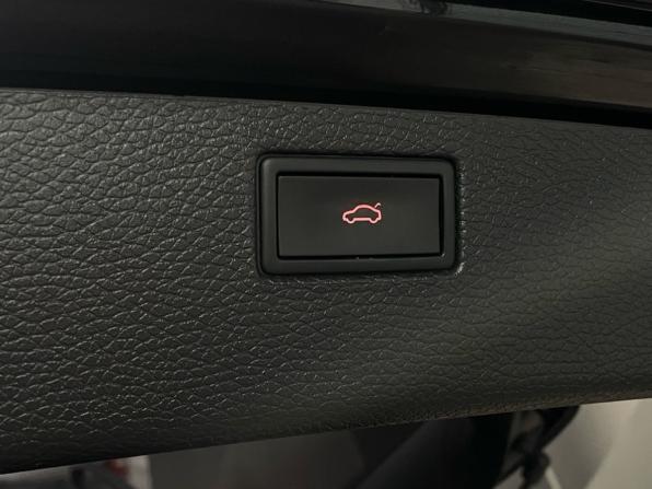 Volkswagen Passat B7 с пробегом 2011 года, цена 1 030 000 рублей, 218448 км, универсал, Автокод Объявления