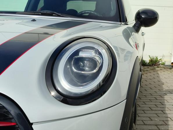 Mini Hatch III (F55/F56) Рестайлинг с пробегом 2018 года, цена 3 299 000 рублей, 46613 км, хэтчбек, Автокод Объявления