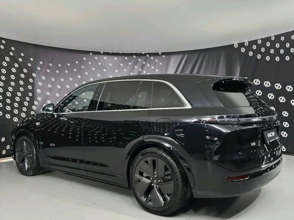Li Auto (Lixiang) L7 I Рестайлинг с пробегом 2025 года, цена 8 200 000 рублей, 43 км, внедорожник, Автокод Объявления