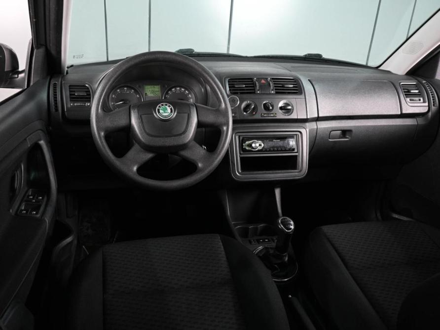 Skoda Fabia II Рестайлинг Ростов-на-Дону  - изображение 6
