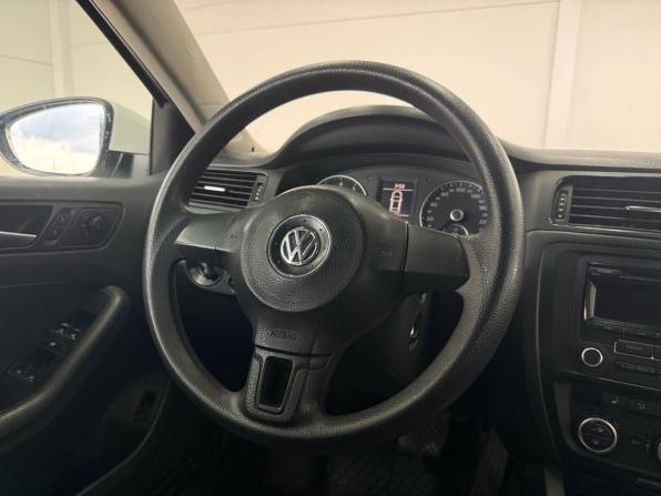 Volkswagen Jetta VI с пробегом 2013 года, цена 739 000 рублей, 175223 км, седан, Автокод Объявления