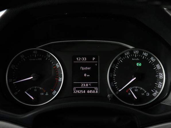 Skoda Octavia II (A5) Рестайлинг с пробегом 2009 года, цена 630 000 рублей, 330000 км, лифтбек, Автокод Объявления