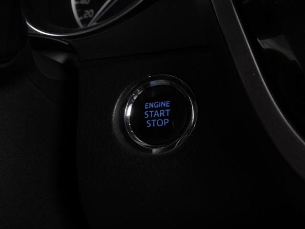 Toyota Camry VIII (XV70) с пробегом 2018 года, цена 3 234 000 рублей, 210950 км, седан, Автокод Объявления