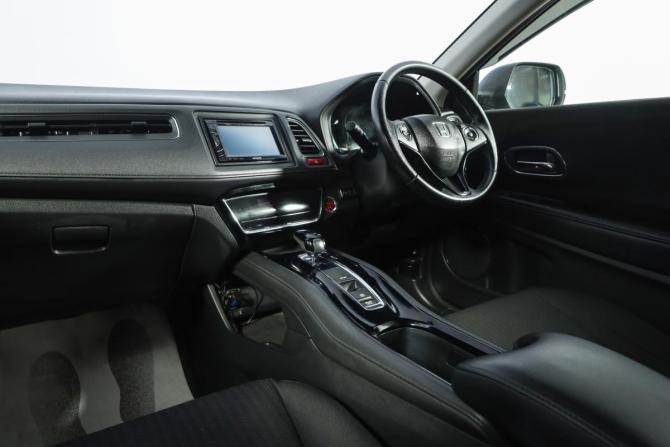 Honda Vezel I с пробегом 2014 года, цена 1 549 000 рублей, 184000 км, внедорожник, Автокод Объявления