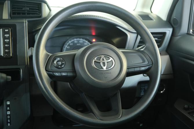 Toyota Roomy I Рестайлинг с пробегом 2021 года, цена 1 019 000 рублей, 67000 км, микровэн, Автокод Объявления