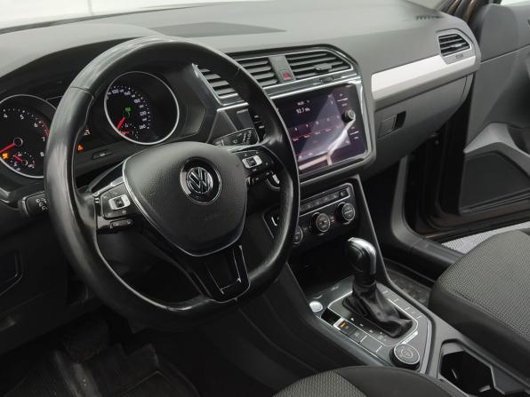 Volkswagen Tiguan II с пробегом 2019 года, цена 2 064 000 рублей, 173520 км, внедорожник, Автокод Объявления