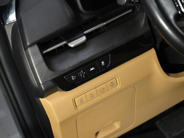 Kia Carnival IV с пробегом 2020 года, цена 3 299 000 рублей, 142000 км, минивэн, Автокод Объявления