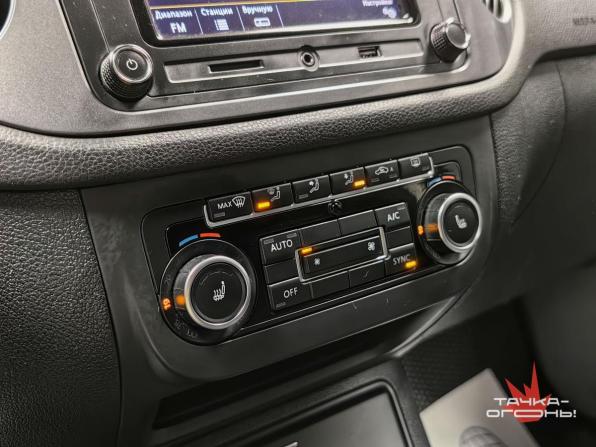 Volkswagen Tiguan I Рестайлинг с пробегом 2012 года, цена 1 058 000 рублей, 170000 км, внедорожник, Автокод Объявления