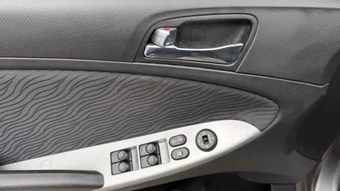 Hyundai Solaris I с пробегом 2011 года, цена 721 000 рублей, 113601 км, седан, Автокод Объявления