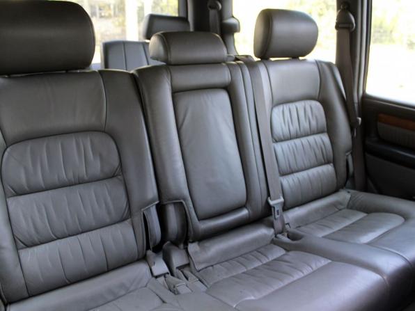 Lexus LX II Рестайлинг с пробегом 2006 года, цена 1 950 000 рублей, 372000 км, внедорожник, Автокод Объявления