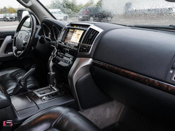 Toyota Land Cruiser 200 Series Рестайлинг 1 с пробегом 2014 года, цена 3 550 000 рублей, 294000 км, внедорожник, Автокод Объявления