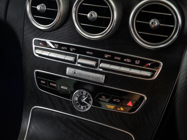 Mercedes-Benz C-Класс IV (W205) Рестайлинг с пробегом 2019 года, цена 2 340 000 рублей, 100894 км, седан, Автокод Объявления