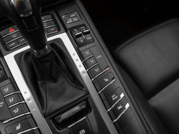 Porsche Macan I с пробегом 2016 года, цена 4 590 000 рублей, 77552 км, внедорожник, Автокод Объявления