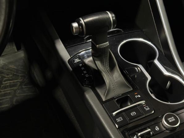 Kia K5 III с пробегом 2022 года, цена 2 575 000 рублей, 88704 км, седан, Автокод Объявления