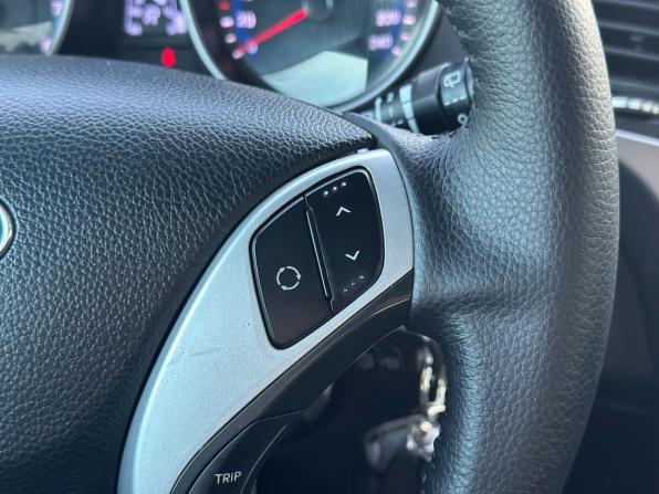 Hyundai i30 II с пробегом 2013 года, цена 950 000 рублей, 152223 км, хэтчбек, Автокод Объявления