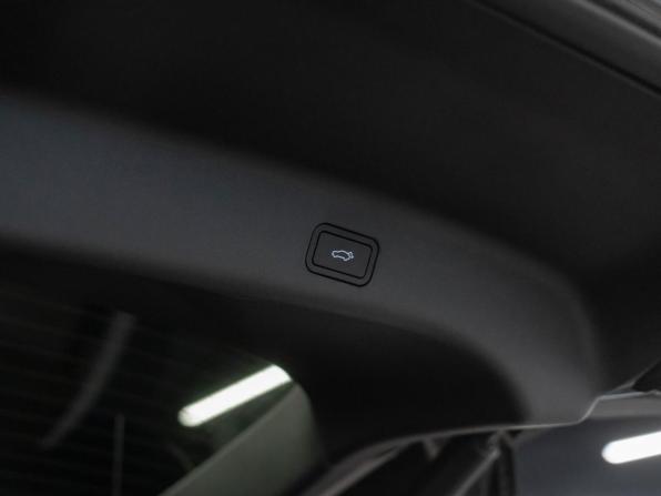 Lynk &amp; Co 900 с пробегом 2026 года, цена 8 350 000 рублей, 27 км, внедорожник, Автокод Объявления