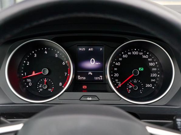 Volkswagen Tiguan II Рестайлинг с пробегом 2021 года, цена 3 450 000 рублей, 50760 км, внедорожник, Автокод Объявления