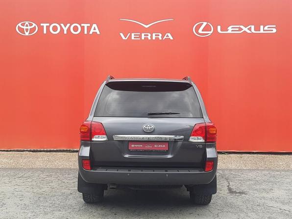 Toyota Land Cruiser 200 Series Рестайлинг 1 с пробегом 2012 года, цена 3 540 000 рублей, 179679 км, внедорожник, Автокод Объявления
