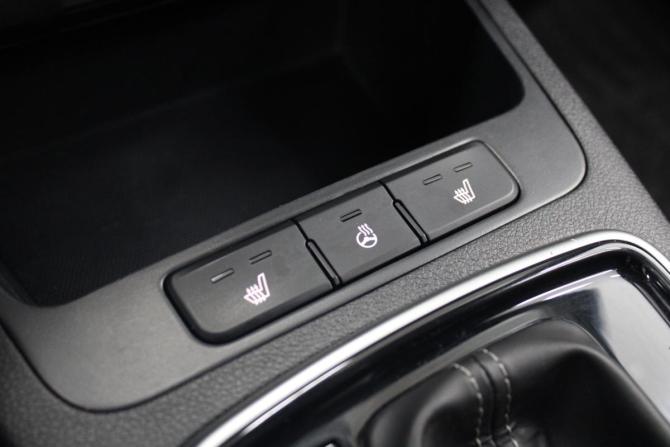 Kia Rio IV Рестайлинг с пробегом 2021 года, цена 1 723 000 рублей, 78267 км, хэтчбек, Автокод Объявления