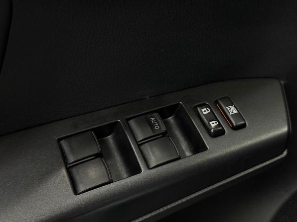 Toyota RAV4 IV (XA40) Рестайлинг с пробегом 2017 года, цена 2 469 000 рублей, 89435 км, внедорожник, Автокод Объявления
