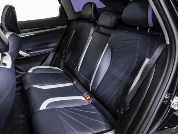 Geely Atlas II с пробегом 2024 года, цена 2 700 000 рублей, 23900 км, внедорожник, Автокод Объявления