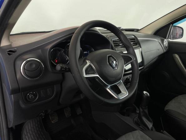 Renault Logan II Рестайлинг с пробегом 2019 года, цена 985 000 рублей, 120350 км, седан, Автокод Объявления