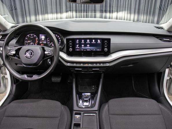 Skoda Octavia IV (A8) с пробегом 2020 года, цена 2 449 000 рублей, 76253 км, лифтбек, Автокод Объявления