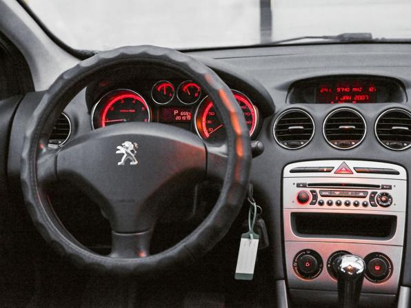 Peugeot 308 I Рестайлинг с пробегом 2012 года, цена 475 000 рублей, 201978 км, хэтчбек, Автокод Объявления