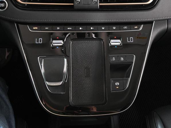 Hongqi HQ9 с пробегом 2022 года, цена 5 459 000 рублей, 21278 км, минивэн, Автокод Объявления