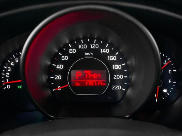 Kia Soul II Рестайлинг с пробегом 2017 года, цена 1 280 000 рублей, 179714 км, хэтчбек, Автокод Объявления