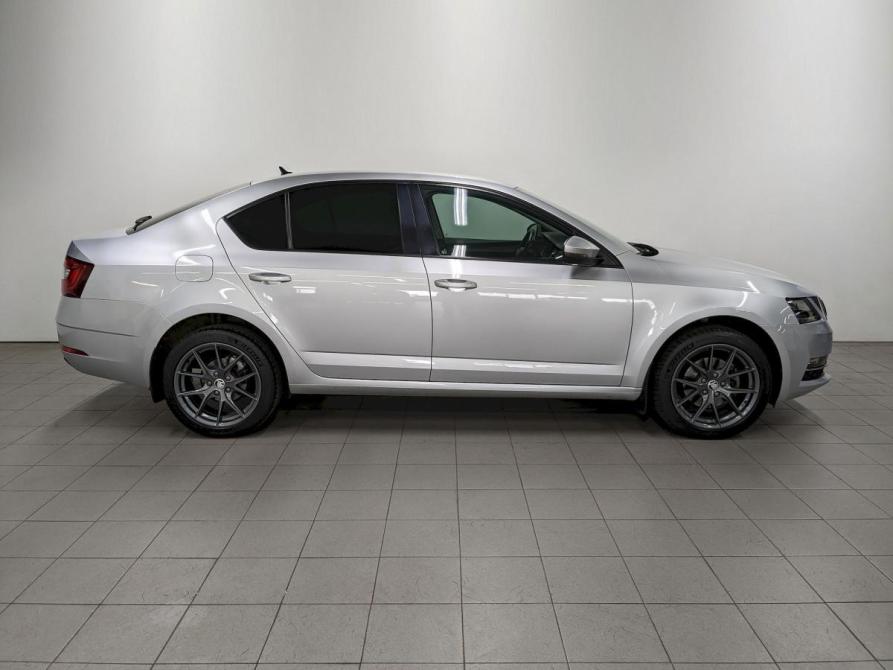 Skoda Octavia III (A7) Рестайлинг Москва  - изображение 4