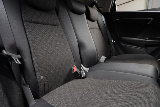 Honda Fit III Рестайлинг с пробегом 2016 года, цена 1 099 000 рублей, 61702 км, хэтчбек, Автокод Объявления