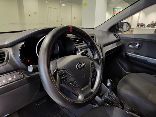 Kia Rio III Рестайлинг с пробегом 2016 года, цена 1 020 000 рублей, 148406 км, седан, Автокод Объявления