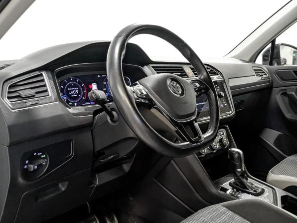 Volkswagen Tiguan II с пробегом 2019 года, цена 2 650 000 рублей, 79091 км, внедорожник, Автокод Объявления