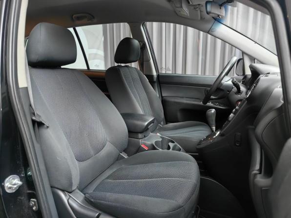 Kia Carens II (UN) с пробегом 2011 года, цена 720 000 рублей, 247015 км, минивэн, Автокод Объявления