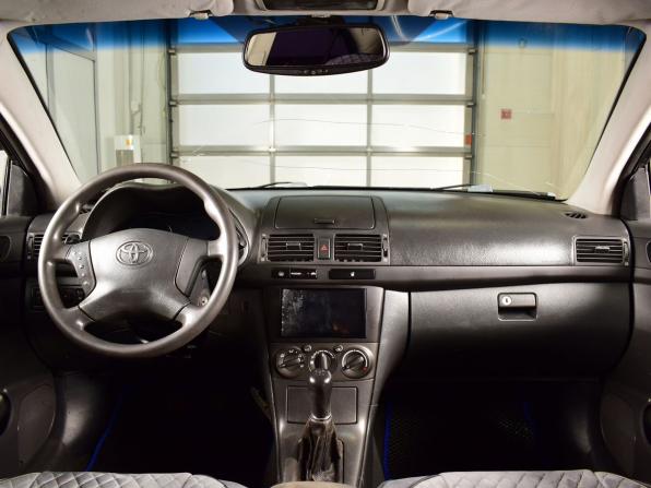 Toyota Avensis II с пробегом 2005 года, цена 694 995 рублей, 318208 км, седан, Автокод Объявления