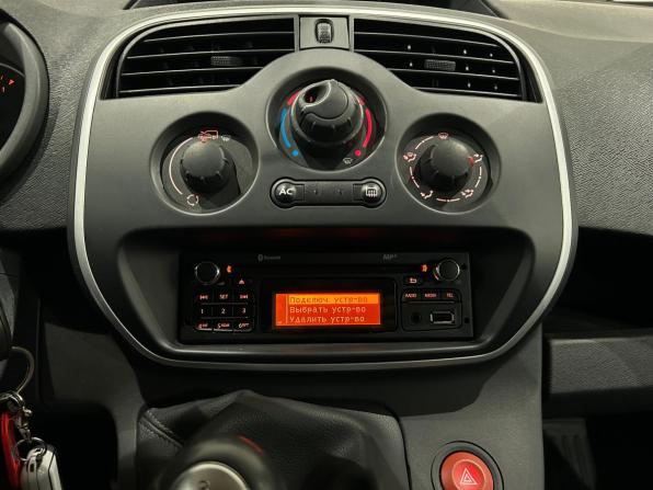 Renault Kangoo II Рестайлинг с пробегом 2014 года, цена 899 000 рублей, 195254 км, минивэн, Автокод Объявления