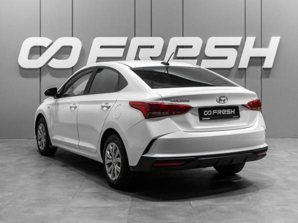 Hyundai Solaris II Рестайлинг с пробегом 2021 года, цена 1 549 000 рублей, 99577 км, седан, Автокод Объявления